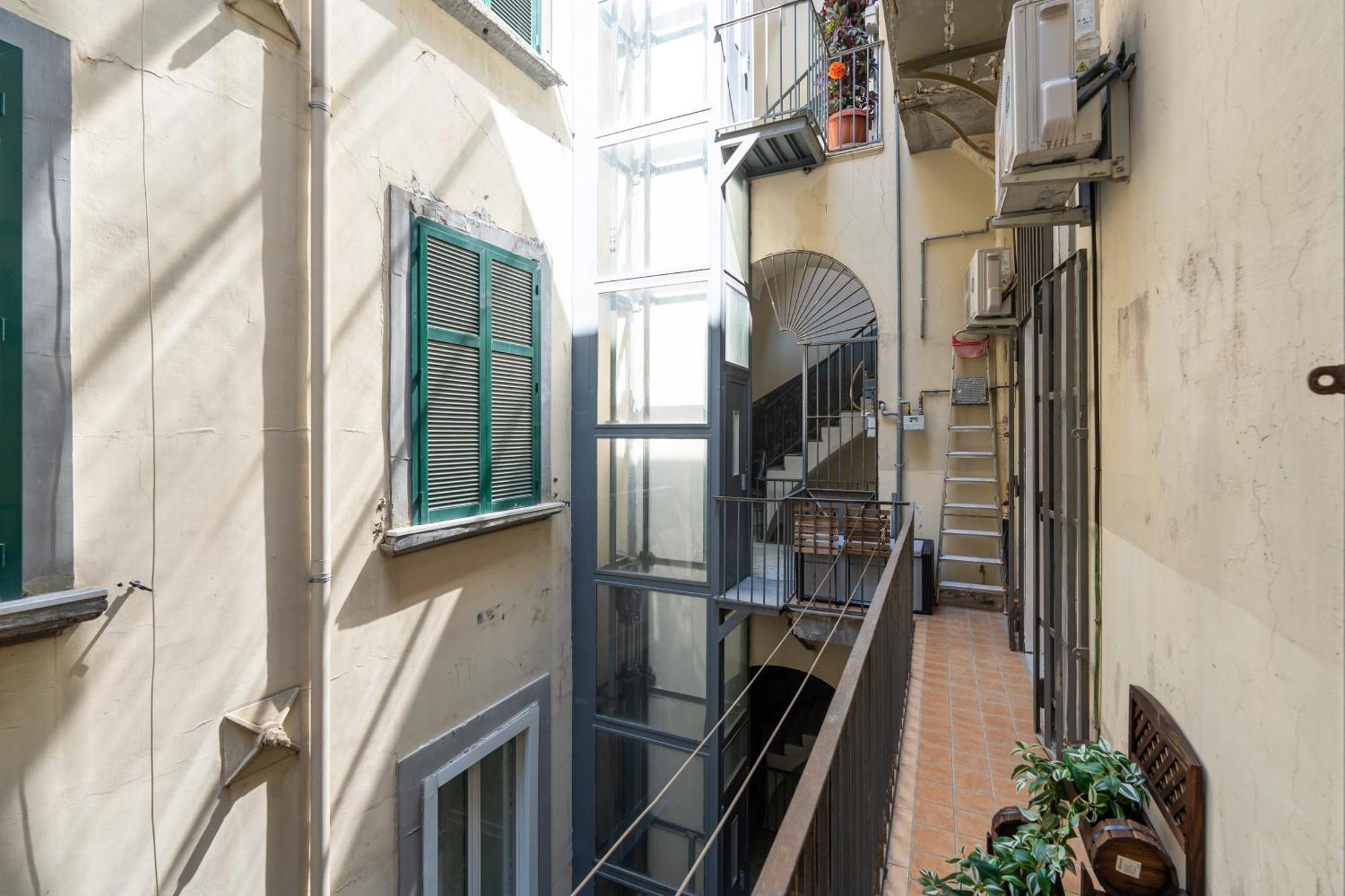 Апартаменты Calaba Centro Неаполь Экстерьер фото